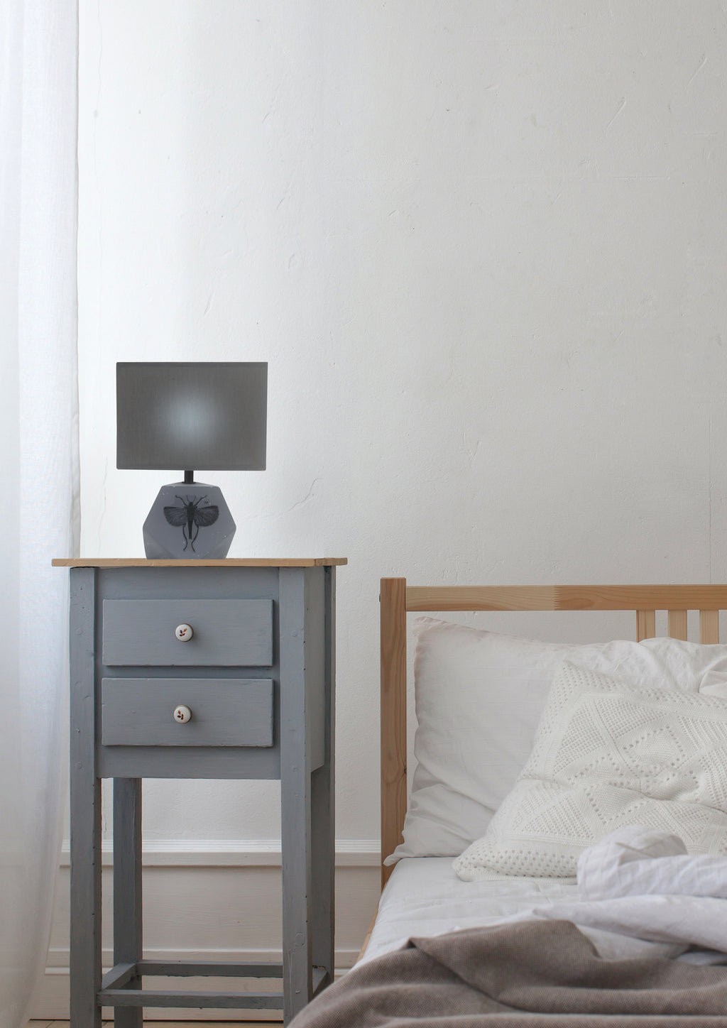 ANIMI lampa gabinetowa 1x40W E14 ciemny szary