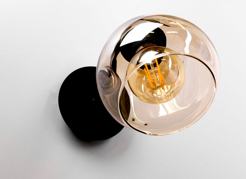 Unica lampa kinkiet czarny+złoty 1x40W E27 klosz dymiony