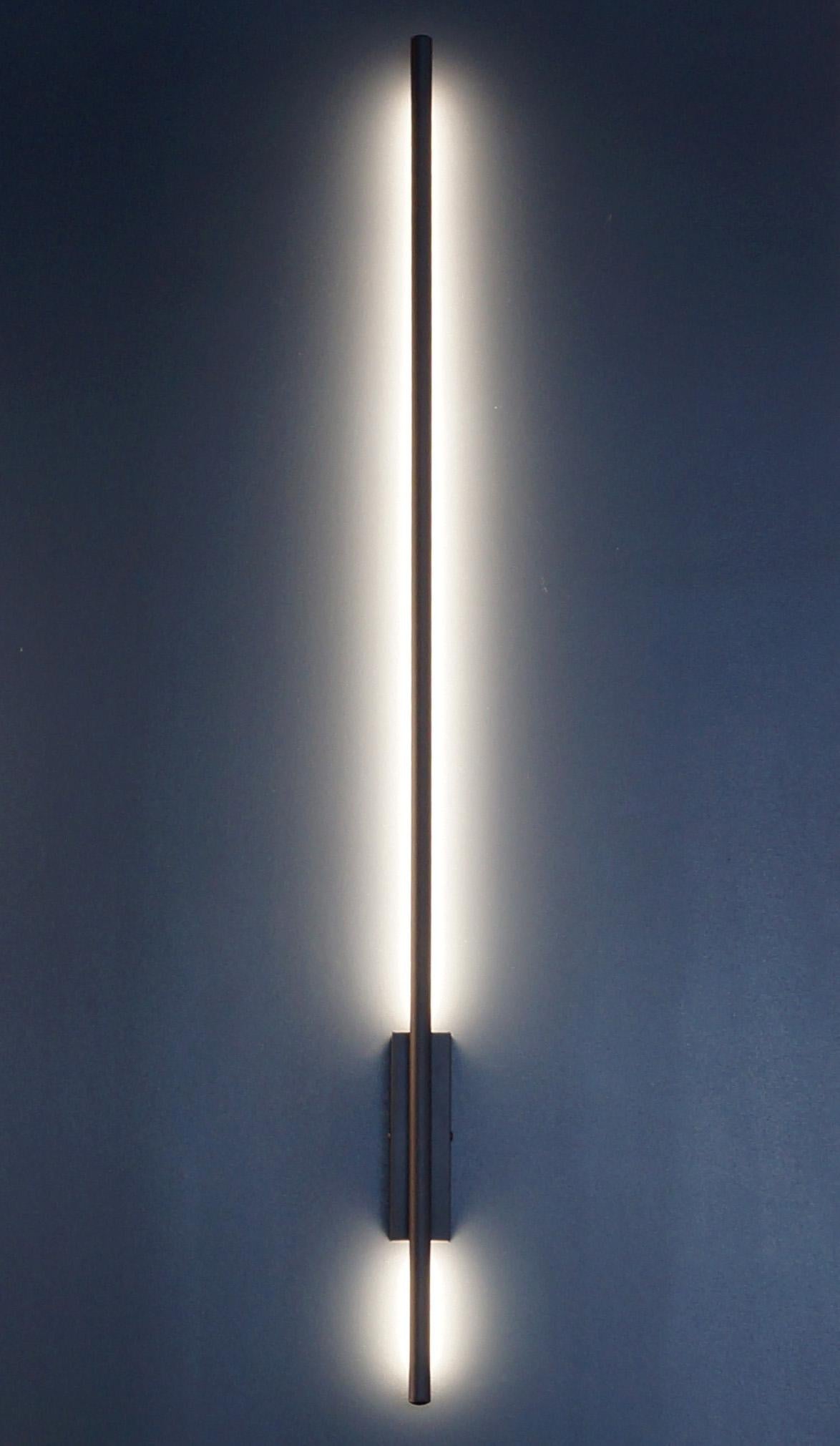 Kinkiet ścienny LUNA CCT IP54 12W 90 cm czarny